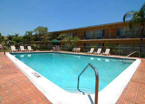 Rodeway Inn & Suites Airport/Cruise Port , FL 33312 near Fort Lauderdale-hollywood International Airport View Point 3