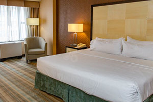 Clubhouse Hotel And Suites